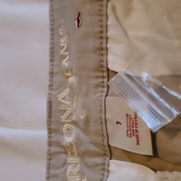 Shorts - Picture 3 of 5